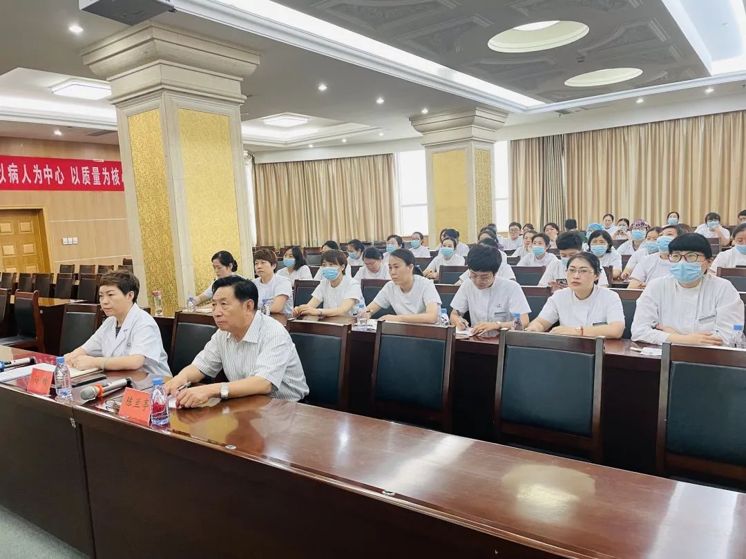 淄博岜山万杰医院护理部召开2022年上半年护理工作总结汇报会
