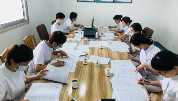 万杰医院护理部组织临床护士年中理论考核(图2)